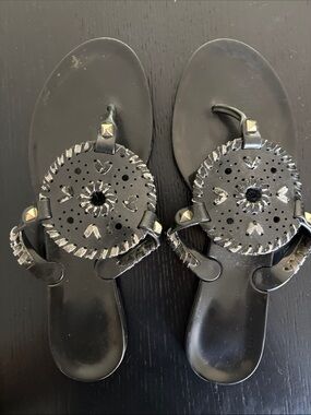 Jack Rogers Black Leather Circular Medallion Toe-Post Sandals